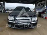 2013 Chrysler 300 фото