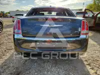 2013 Chrysler 300 photo