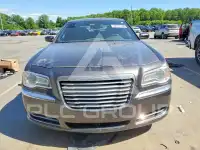 2013 Chrysler 300 фото