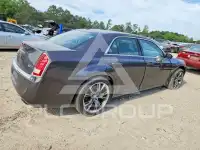 2013 Chrysler 300 photo