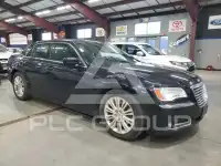 2013 Chrysler 300 photo
