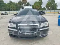 2013 Chrysler 300 фото