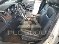 2013 Chrysler 300 фото