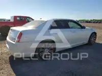 2013 Chrysler 300 фото