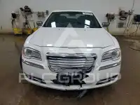 2013 Chrysler 300 фото