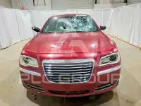 2013 Chrysler 300 фото