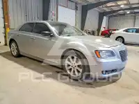 2013 Chrysler 300 photo