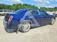 2013 Chrysler 300 photo