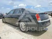 2013 Chrysler 300 фото