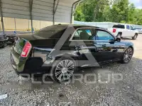 2013 Chrysler 300 фото