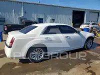 2013 Chrysler 300 фото