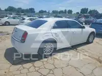 2013 Chrysler 300 photo