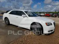 2013 Chrysler 300 фото