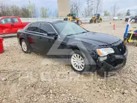 2013 Chrysler 300 фото