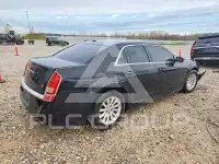 2013 Chrysler 300 фото