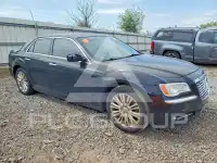 2013 Chrysler 300 фото