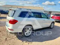 2013 Mercedes Benz GL photo