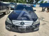 2013 Mercedes Benz C-Class фото