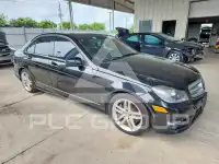 2013 Mercedes Benz C-Class фото