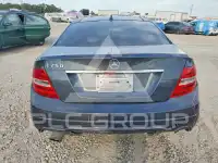 2013 Mercedes Benz C-Class фото