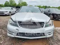 2013 Mercedes Benz C-Class photo
