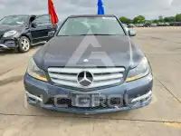 2013 Mercedes Benz C-Class photo
