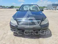 2013 Mercedes Benz C-Class photo