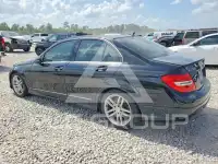 2013 Mercedes Benz C-Class photo