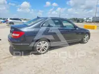 2013 Mercedes Benz C-Class photo