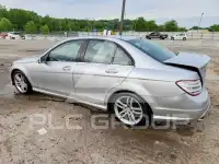 2013 Mercedes Benz C-Class photo