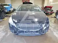 2013 Volvo S60 фото