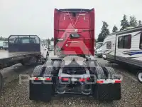 2013 Volvo VNL photo