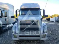 2013 Volvo VNL фото