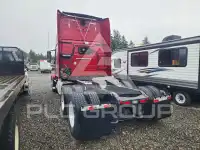2013 Volvo VNL photo
