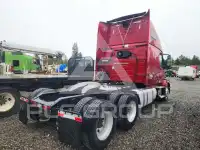 2013 Volvo VNL photo