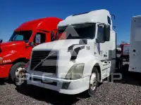 2013 Volvo VNL photo