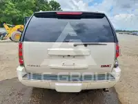 2013 GMC YUKON photo