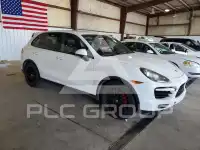 2013 Porsche Cayenne photo