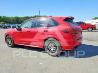 2013 Porsche Cayenne photo