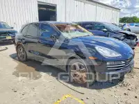 2013 Porsche Cayenne photo
