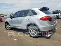2013 Porsche Cayenne photo