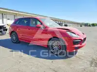 2013 Porsche Cayenne photo