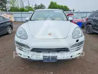 2013 Porsche Cayenne photo
