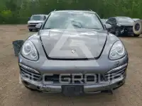 2013 Porsche Cayenne photo