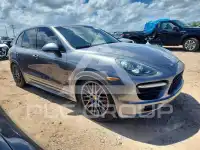 2013 Porsche Cayenne photo