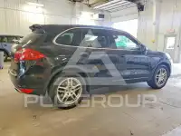 2013 Porsche Cayenne photo