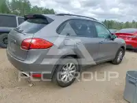 2013 Porsche Cayenne photo