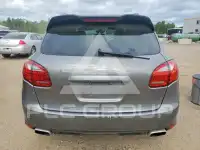 2013 Porsche Cayenne photo