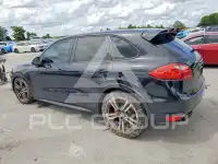 2013 Porsche Cayenne photo