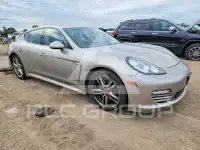2013 Porsche Panamera photo